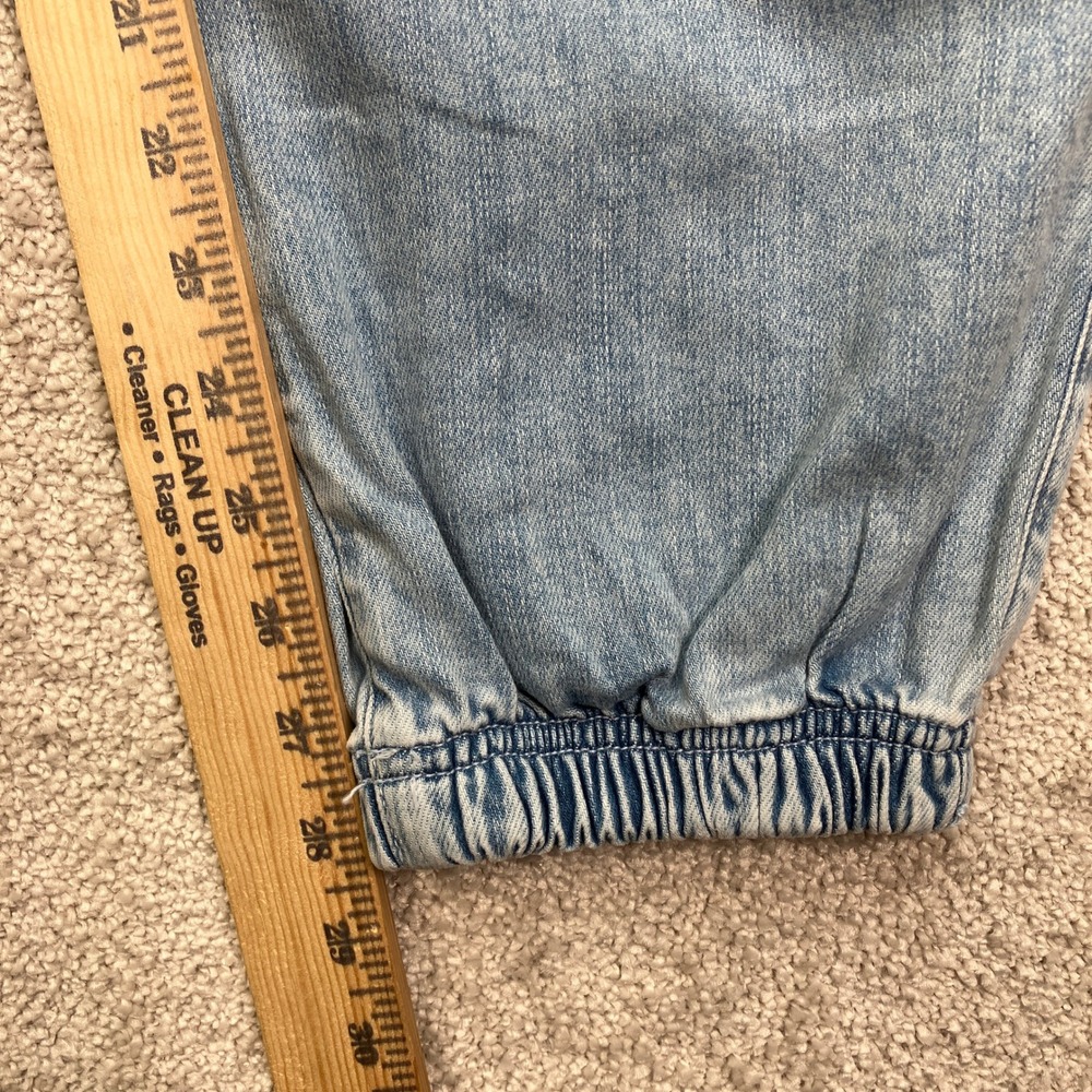 NEW American Eagle Women's M Denim Cargo Jogger Jeans Light Wash Stretch Pull On - Picture 4 of 11